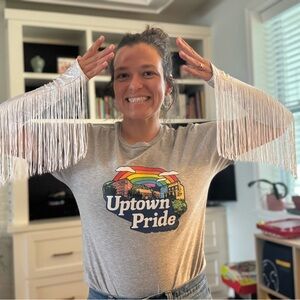 Fringe fingerless gloves